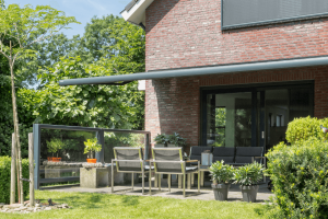 waar moet ik op letten bij de aanschaf van zonneschermen?