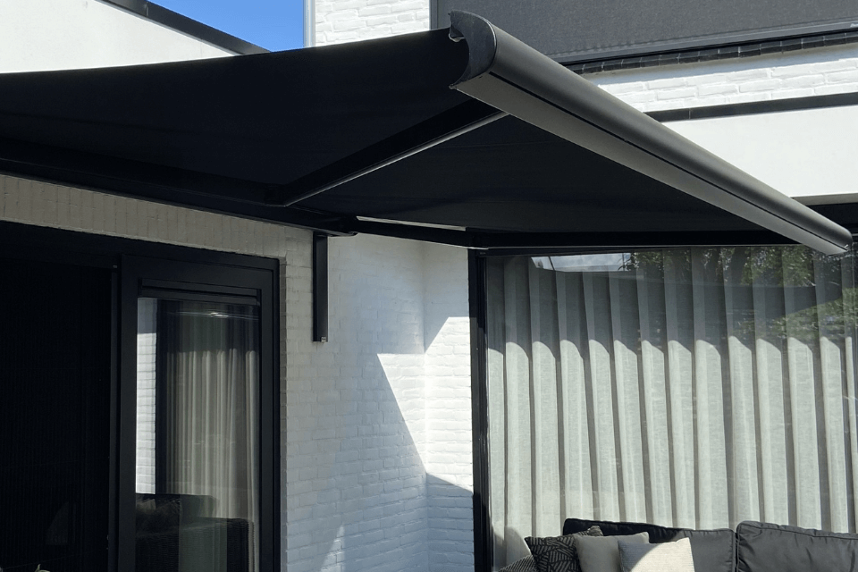 welke zonwering houdt de meeste warmte tegen?