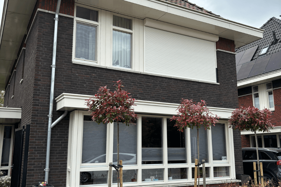 het bedienen van meerdere rolluiken met één schakelaar: is dat mogelijk?