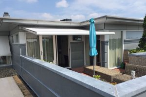 Ipanema Knikarmscherm voor woning in Berkel en Rodenrijs ipanema knikarmscherm voor woning in berkel en rodenrijs 1