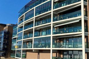 balkonbeglazing geplaatst in spijkenisse 3