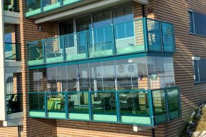 balkonbeglazing geplaatst in spijkenisse 4