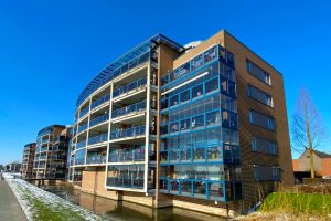 balkonbeglazing geplaatst in spijkenisse 1