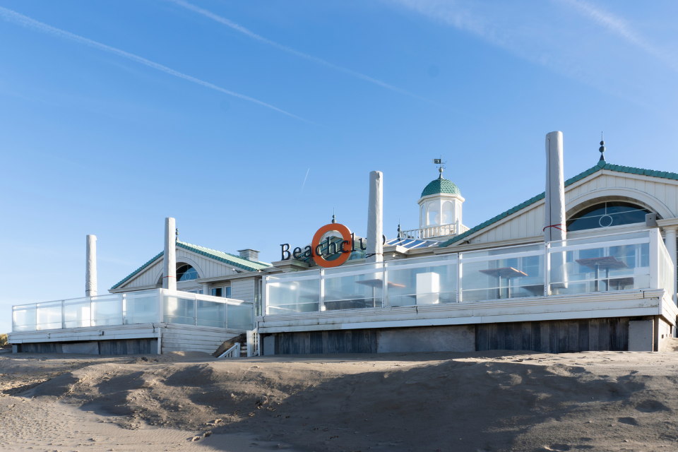 Beachclub O Noordwijk beachclub o 30 verstelbare alor windschermen 1