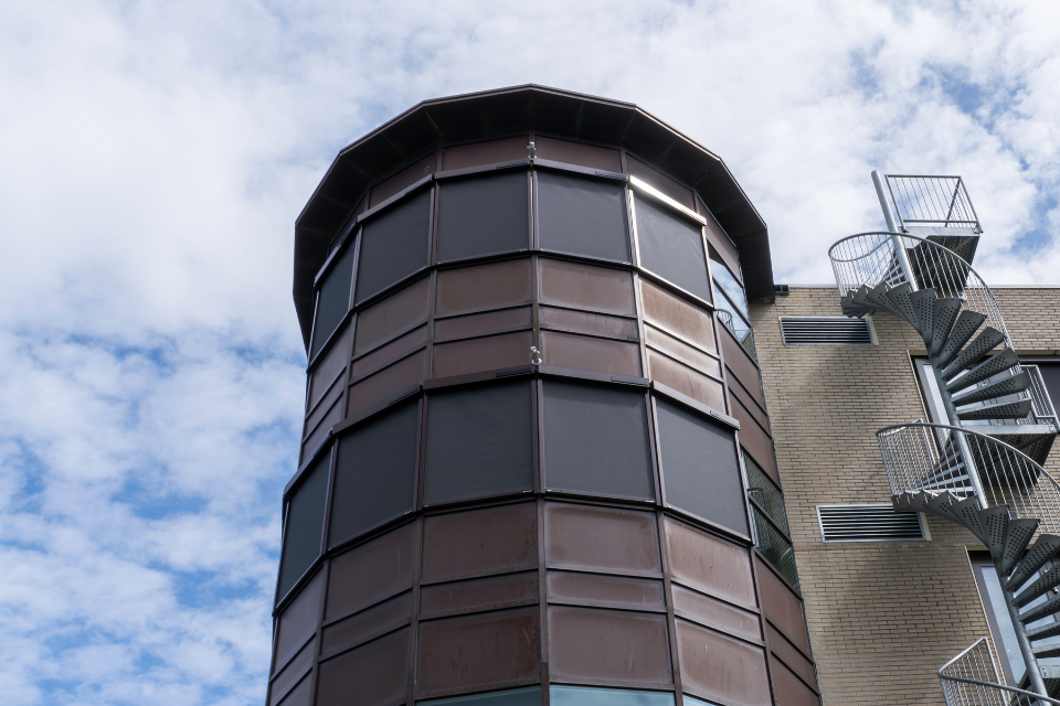 De Alliantie Ontwikkeling Almere 132 solar screens voor gemengd wonen project in almere 4