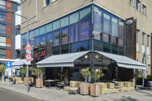 zonwering op maat voor restaurant meat in the city 1
