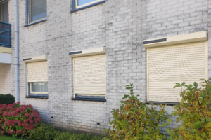 Rolluiken Spijkenisse - Zon en Scherm Solar ZS40 gemonteerd rolluiken spijkenisse zon en scherm solar zs40 gemonteerd 1