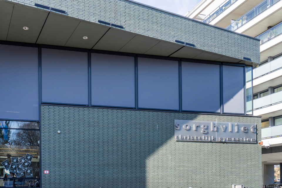 Christelijk Gymnasium Sorghvliet in Den Haag duurzame screens voor christelijk gymnasium sorghvliet in den haag 4