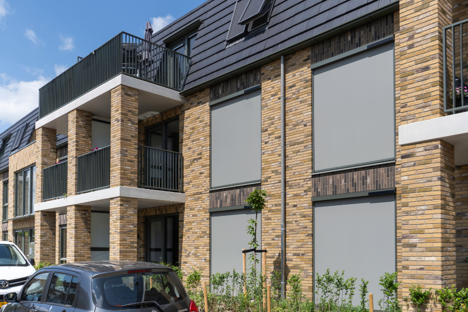 Groen Wonen Vlist Stolwijk solar screens en velux dakraam zonwering voor de rembrandtlaan in stolwijk 5