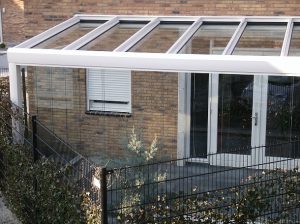 terrasoverkapping met glazen vouwwanden laten plaatsen in voorthuizen 2