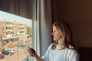 rolluiken en screens bij hockeyster xan de waard 1