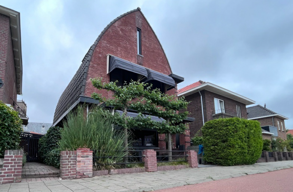 zon en scherm standaard markiezen gemonteerd in breda 1