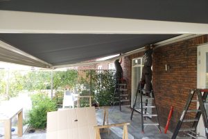 7,5 meter breed zonnescherm in benthuizen 11