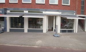 zonneschermen voor apotheek in den haag 2