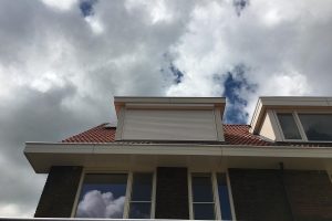 Rolluik en knikarmscherm plaatsen bij familie Geesterman in Berkel rolluik en knikarmscherm plaatsen bij familie geesterman in berkel 3