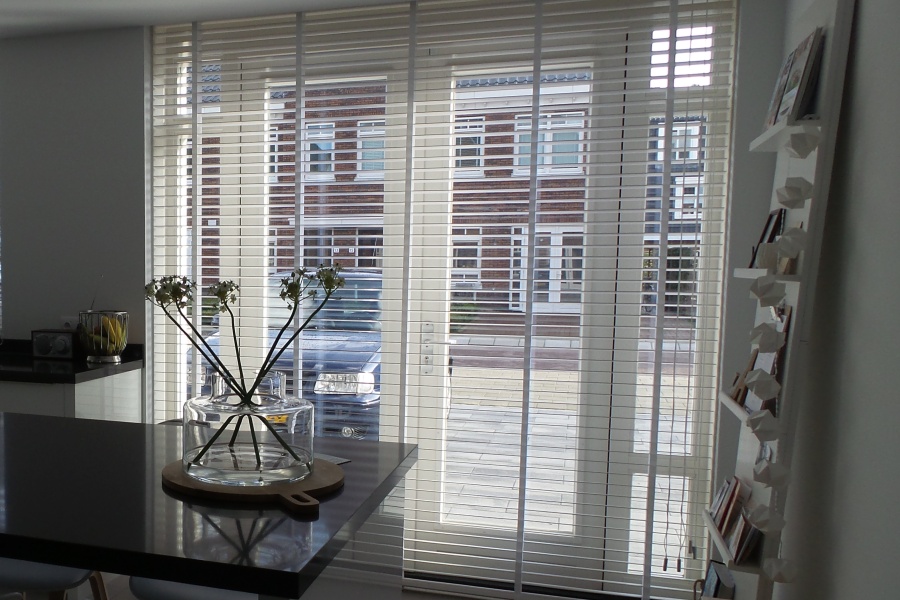 houten jaloezieën voor woning te zoetermeer 1