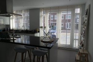 houten jaloezieën voor woning te zoetermeer 2