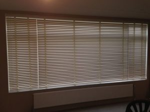 houten lamellen, rolgordijnen en horren plaatsen in zoetermeer 1