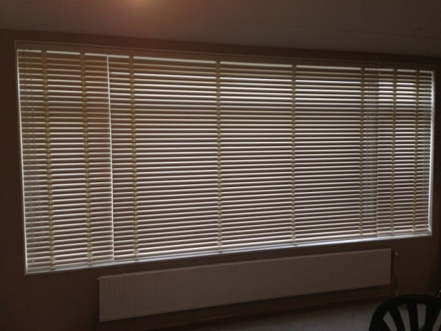 houten lamellen, rolgordijnen en horren plaatsen in zoetermeer 1