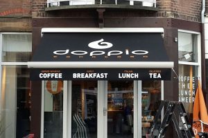 knikarmscherm verano porto plaatsen bij doppio in den haag 1