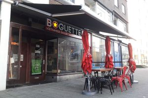 Knikarmscherm Verano Santos V296 plaatsen bij Boguette in Rotterdam knikarmscherm verano santos v296 plaatsen bij boguette in rotterdam 1