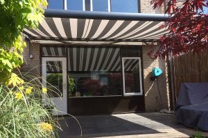 knikarmscherm verano santos voor woning zoetermeer 1