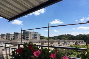 Verano Ritzscreens V540 en knikarmscherm Ipanema V280 gemonteerd in Delft verano ritzscreens v540 en knikarmscherm ipanema v280 gemonteerd in delft 1