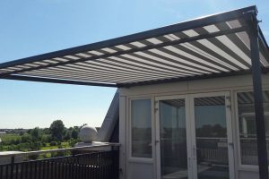 stobag p3000 pergolino zonwering plaatsen voor dakterras roelofarendsveen 6