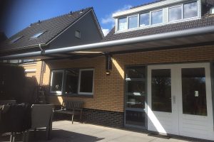 Twee Verano Ipanema zonneschermen voor woning Zoetermeer twee verano ipanema zonneschermen voor woning zoetermeer 2