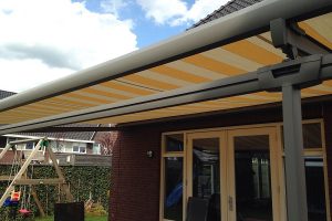 verano malmö pergolino zonweringssysteem laten plaatsen in achtertuin te poeldijk 2