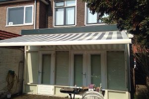 verano rv 40 rolluiken en verano ipanema knikarmscherm voor huis te leiden 1