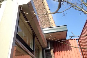 verano rv 40 rolluiken en verano ipanema knikarmscherm voor huis te leiden 4