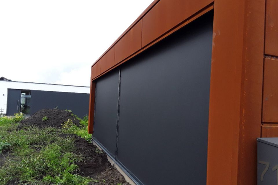 elektrische screens bevestigd in almere 1