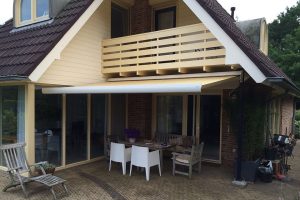 verano solor knikarmscherm woning havelte 3