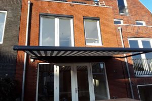 Zonnescherm en screens monteren in Utrecht zonnescherm en screens monteren in utrecht 1